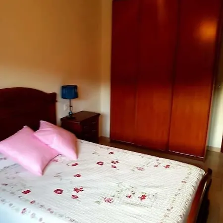 Апартаменты Apartamento Solpor. Costa Da Morte.Cee. 6 Personas Сеэ