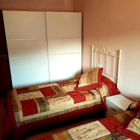 Апартаменты Apartamento Solpor. Costa Da Morte.Cee. 6 Personas Сеэ
